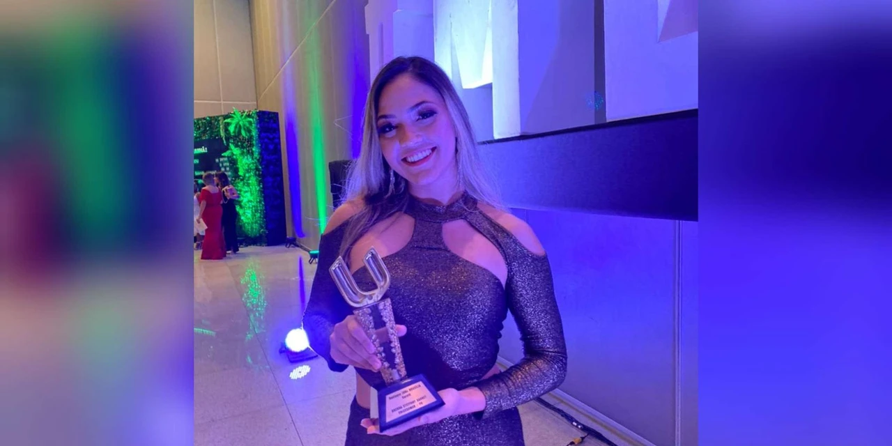 Atleta de PG, Brenda Garret recebe Prêmio Melhores de 2021 da CBDU