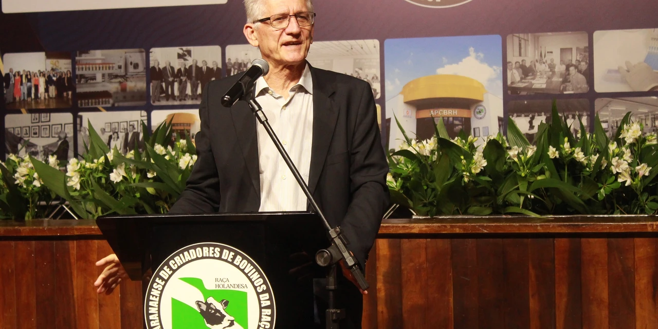 Premiação para criadores de bovinos valoriza investimentos da produção leiteira do Paraná