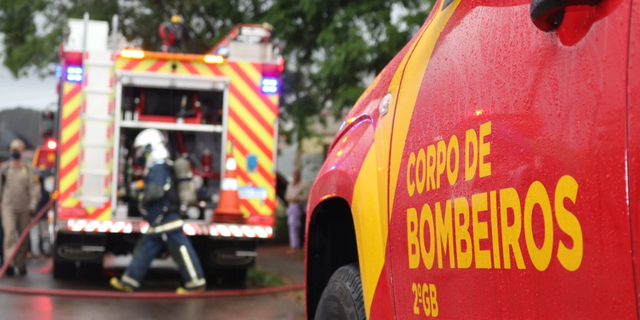 No Paraná, casal de idosos morre carbonizado em incêndio de residência