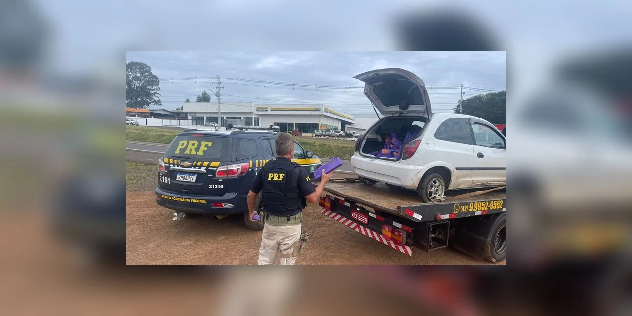 Após fuga, PRF prende homem com 350 quilos de maconha em um Celta