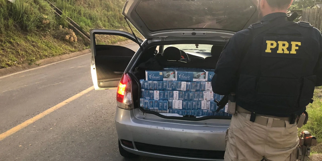 Homem é preso com cerca de 9 mil maços de cigarros na BR-277
