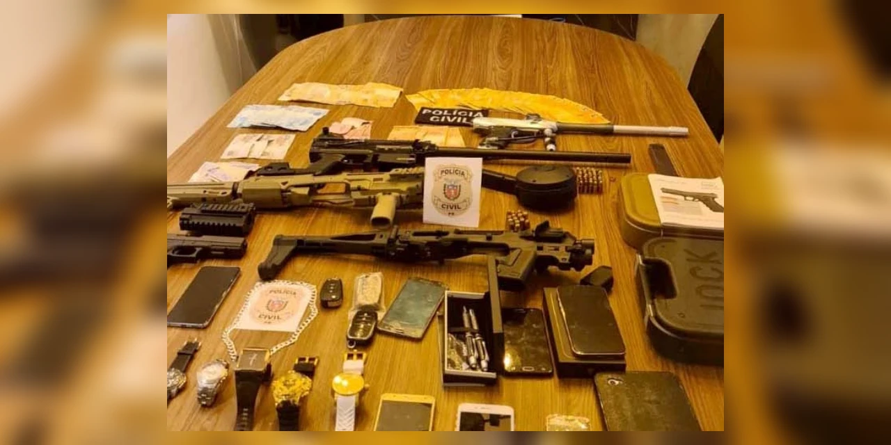 Pai e filho são presos por roubos de relógios de luxo no Paraná