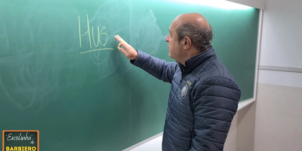 Vídeo: Escolinha do Barbiero - Os traídos na política