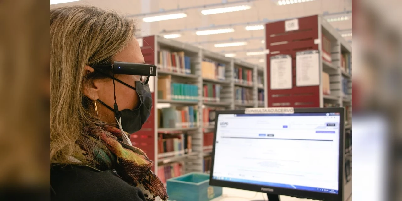 UEPG é a primeira universidade estadual do Paraná a ter dispositivo para acadêmicos com deficiência visual