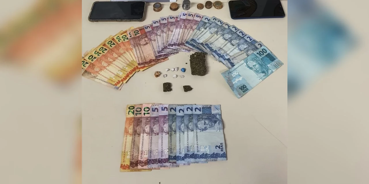 Três pessoas são detidas por suspeita de tráfico de drogas na Praça Barão do Rio Branco