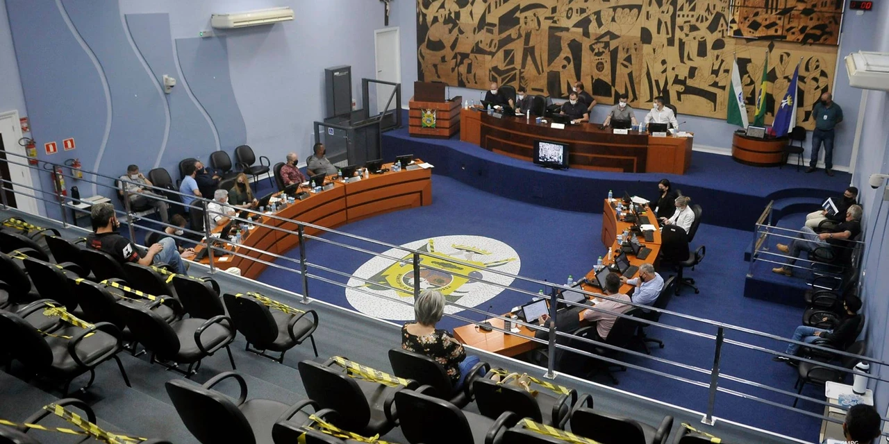 Uso de máscaras volta a ser obrigatório na Câmara Municipal de PG