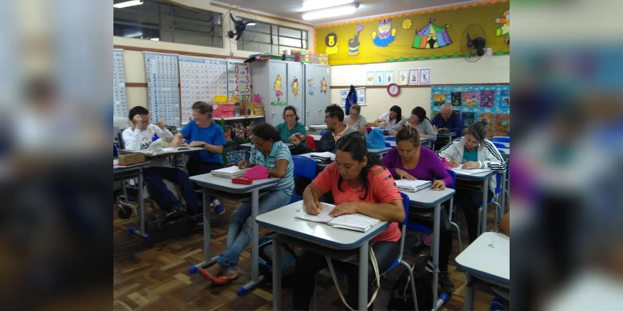 Prova da EJA tem inscrições abertas em PG