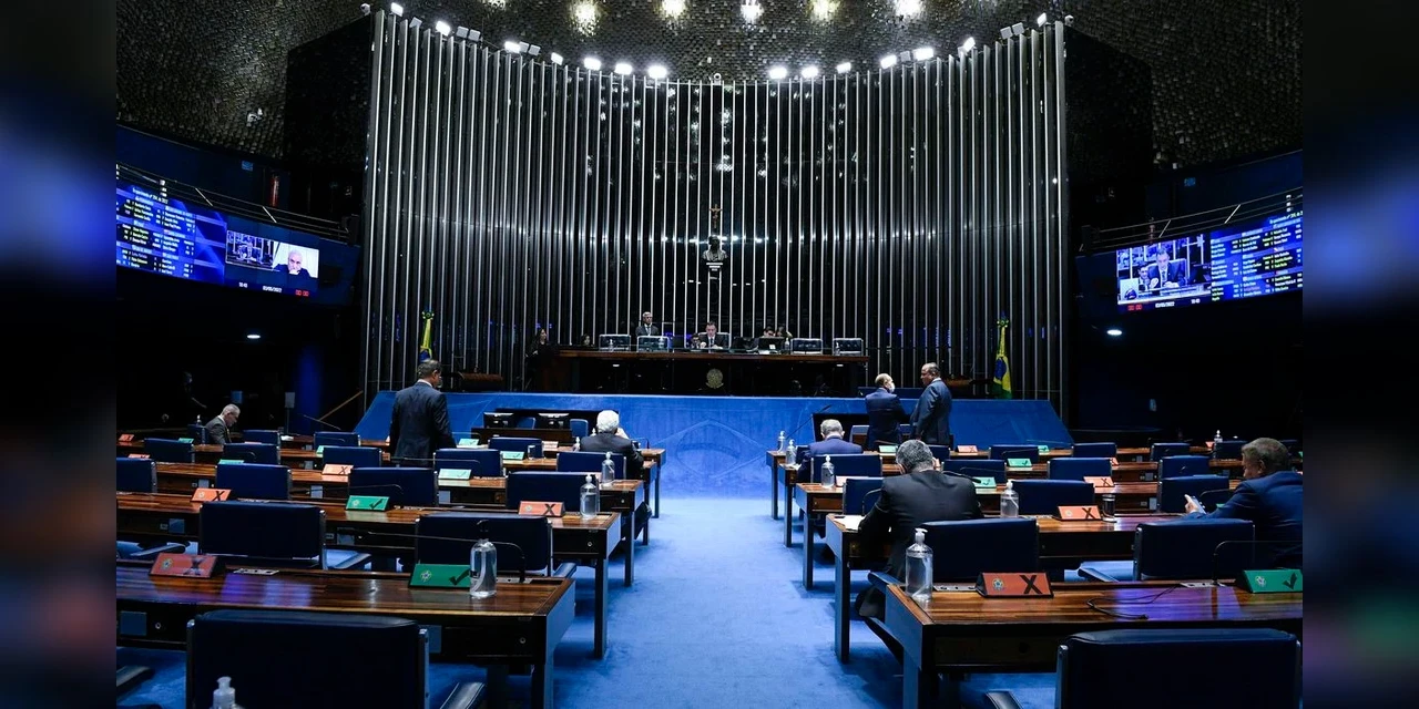 Senado aprova projeto que limita ICMS dos combustíveis