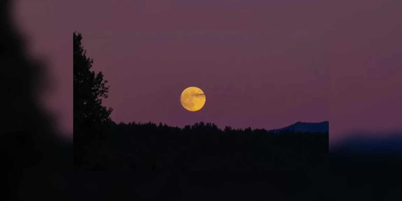 Superlua será visível na noite desta terça-feira (14)