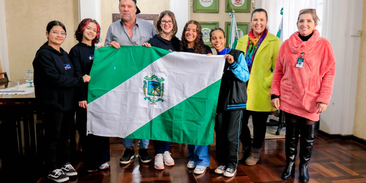 Bailarinas de Tibagi participam de competição de dança internacional