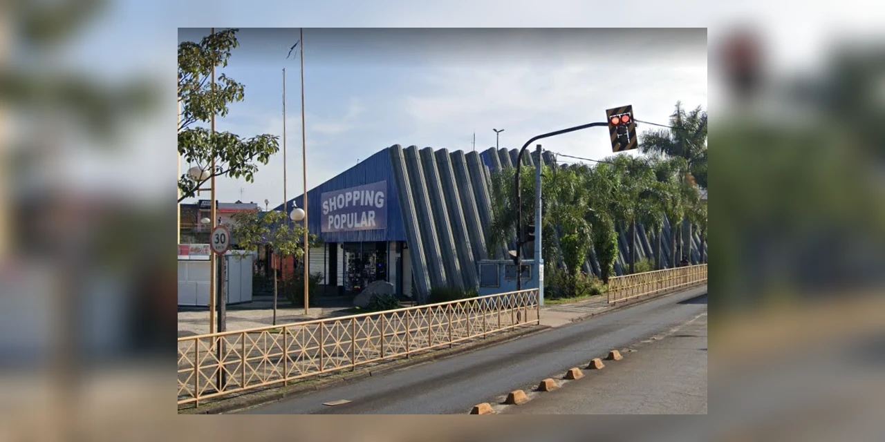 Vereadores aprovam moção de apelo à prefeita para prorrogação da concessão do Shopping Popular