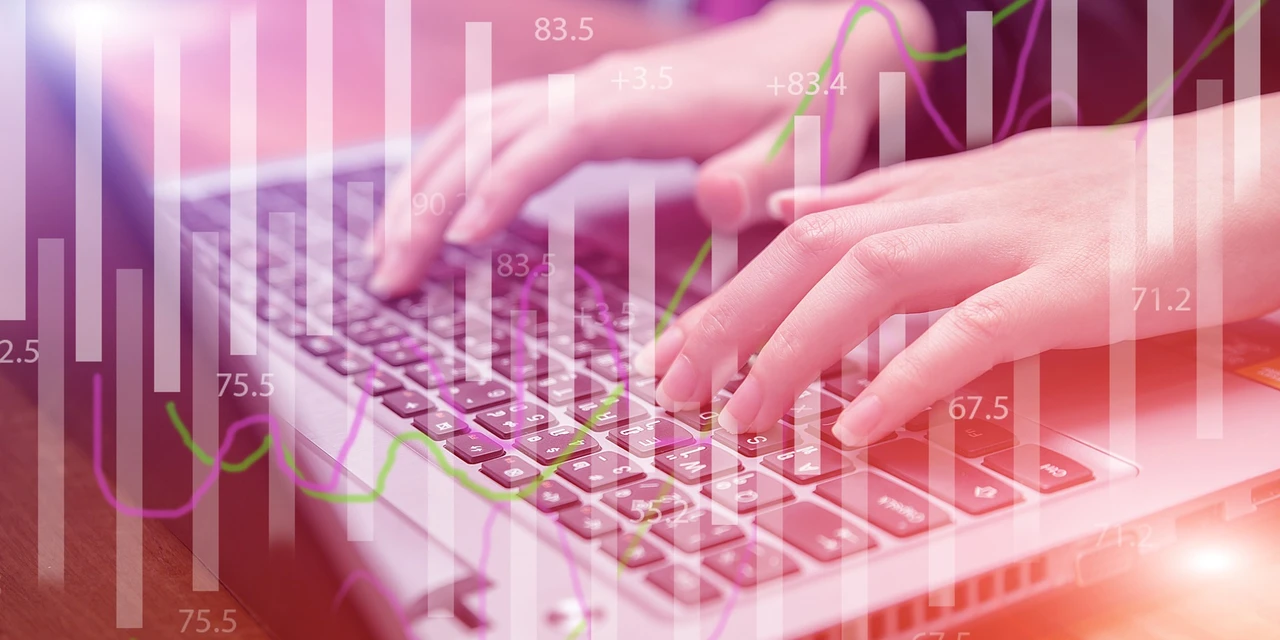 Encontro de RI debate investimento em criptomoedas versus em ações