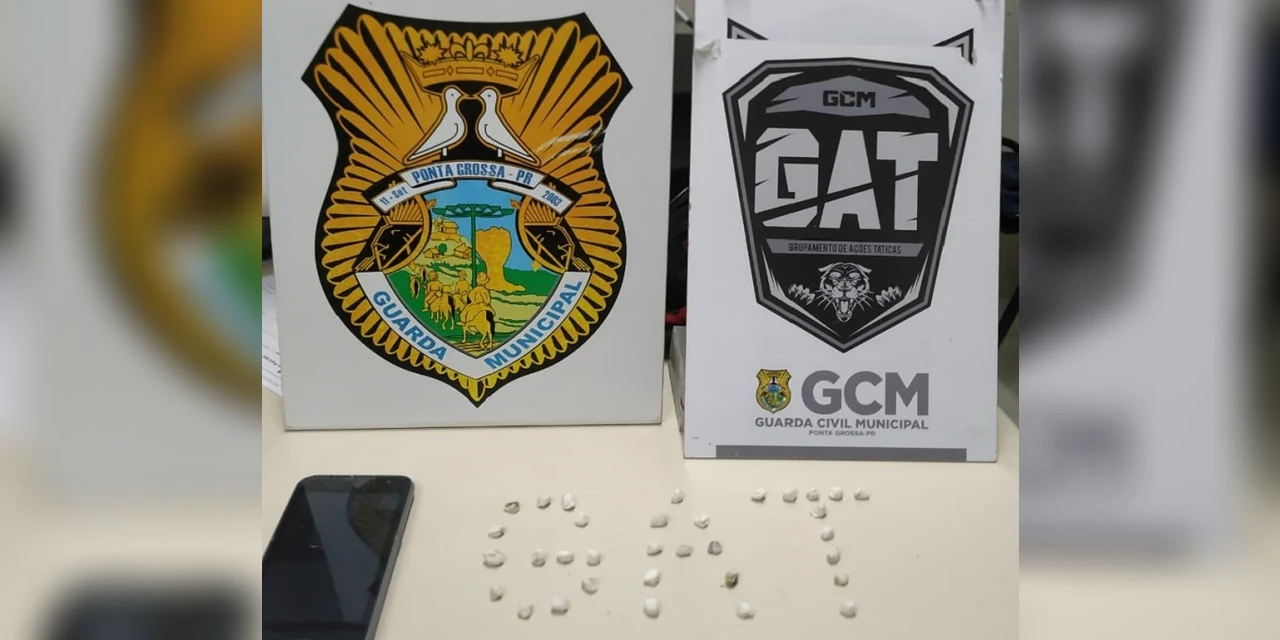 Adolescente é detido com drogas na Praça Barão do Rio Branco