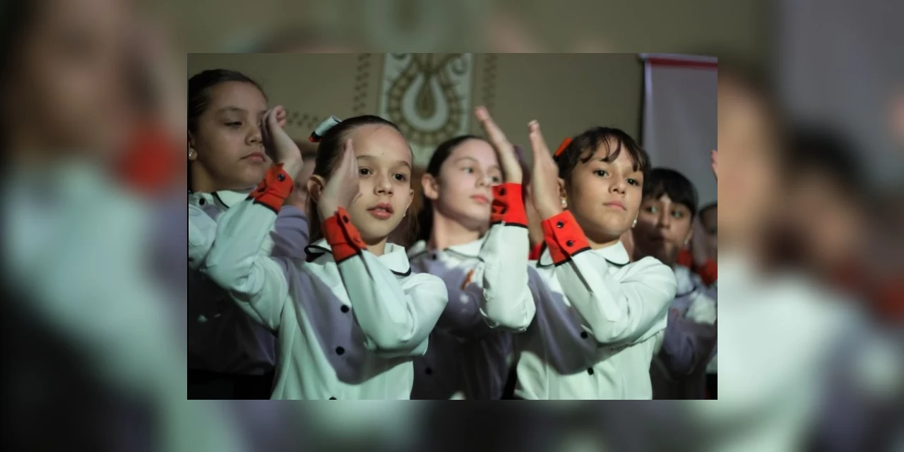 Meninas Cantoras apresentam concerto 'Amizade' no Cine-Teatro Ópera na próxima terça-feira (28)