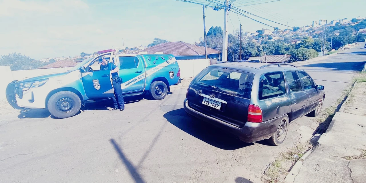 GM recupera veículo com alerta de furto em bairro de PG