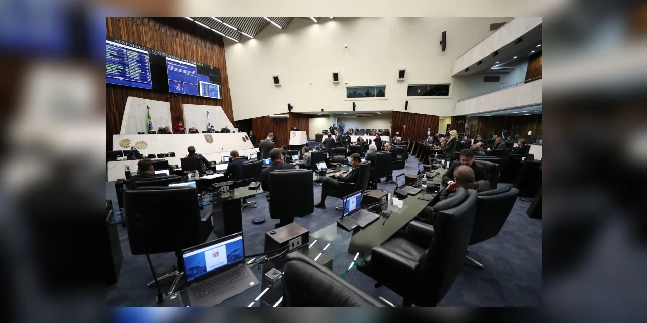 Deputados aprovam ampliação do efetivo da Polícia Militar e criação de funções privativas na Polícia Penal