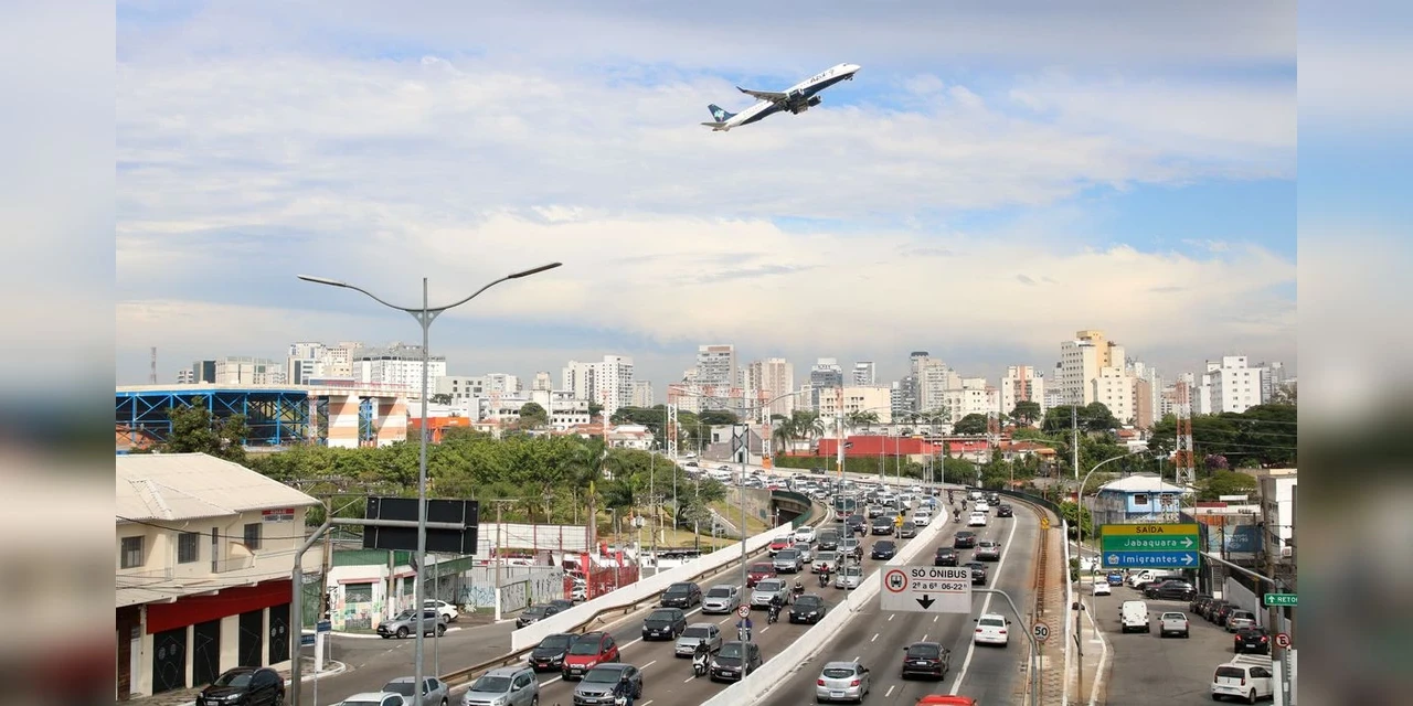 Demanda por voos domésticos tem queda de 2,5% no Brasil em maio