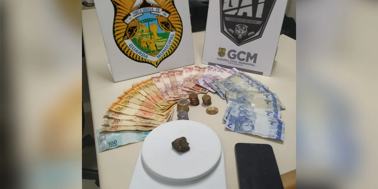 Homem é preso após ser flagrado comercializando drogas no Calçadão de PG