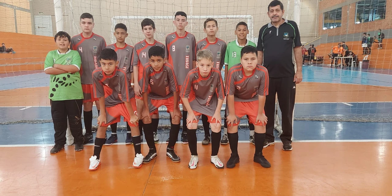 Esporte de Tibagi participa de campeonato regional de futsal