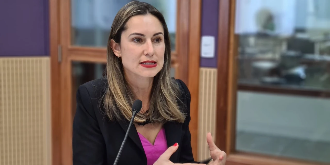 Código penal prevê detenção para profissionais que quebrem sigilo médico de pacientes, afirma advogada Dra. Mirian Ribas 