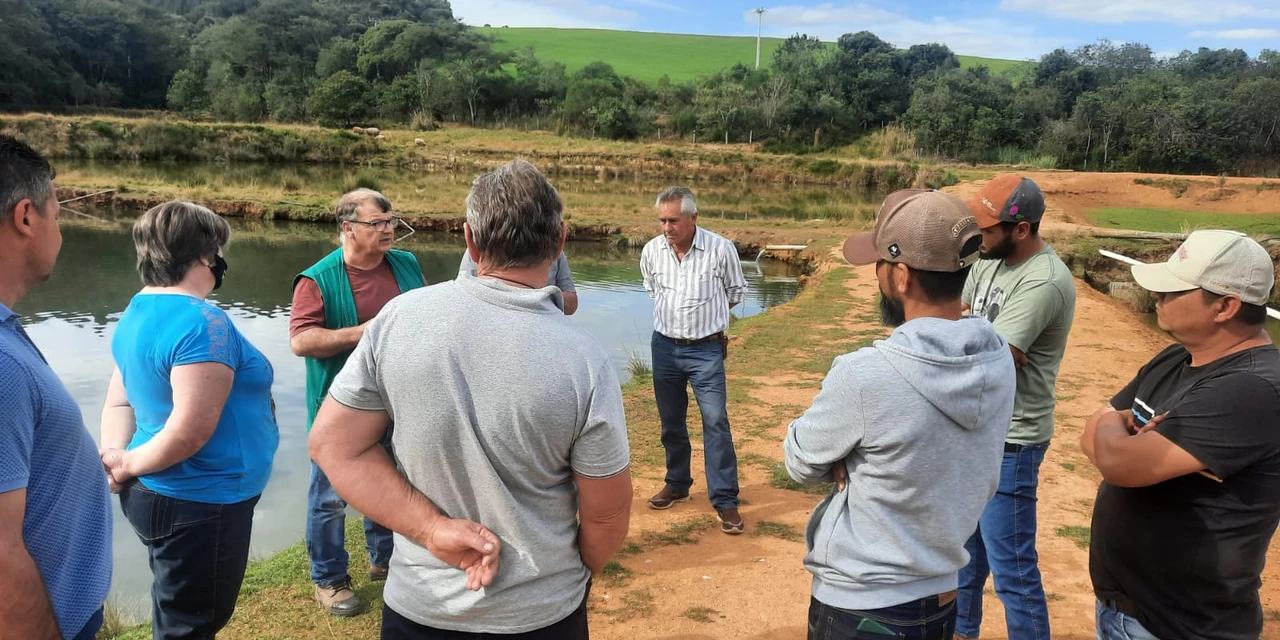 Agricultura promove capacitação para piscicultores de Castro