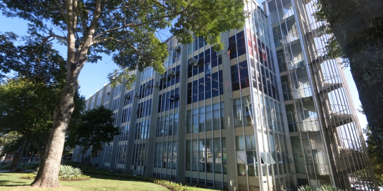 Primeira parcela do 13º salário de 2022 é paga aos servidores municipais de PG nesta sexta (15)