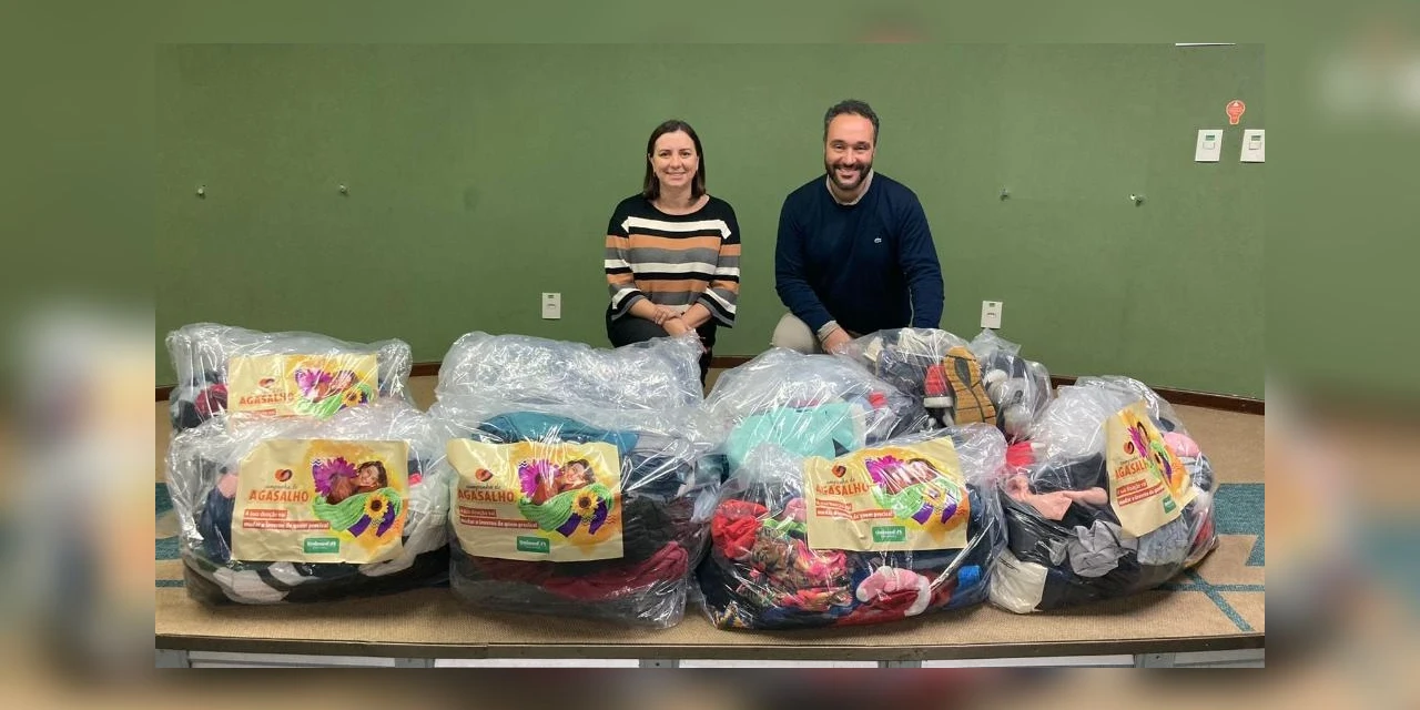 Campanha do Agasalho da Unimed Ponta Grossa doa mais de 500 peças para instituições da cidade