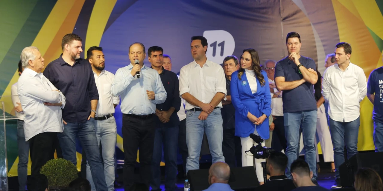 PP oficializa apoio a Ratinho Jr, lança Guto Silva ao Senado e confirma 86 candidatos