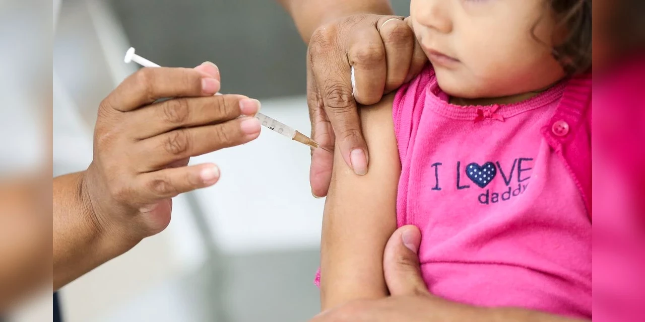 Horário de agendamento de vacina infantil precisa ser consultado até hoje (29)