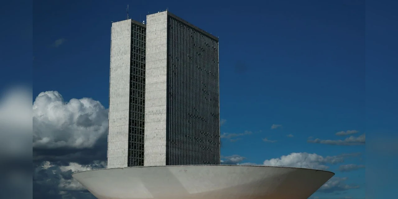 Comissão aprova anistia a PMs envolvidos no Massacre do Carandiru
