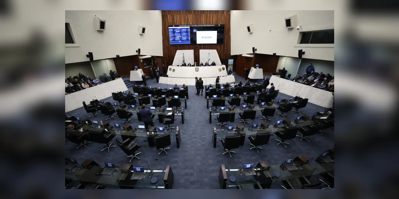 Assembleia vota hoje a redação final da proposta que cria a Bancada Feminina