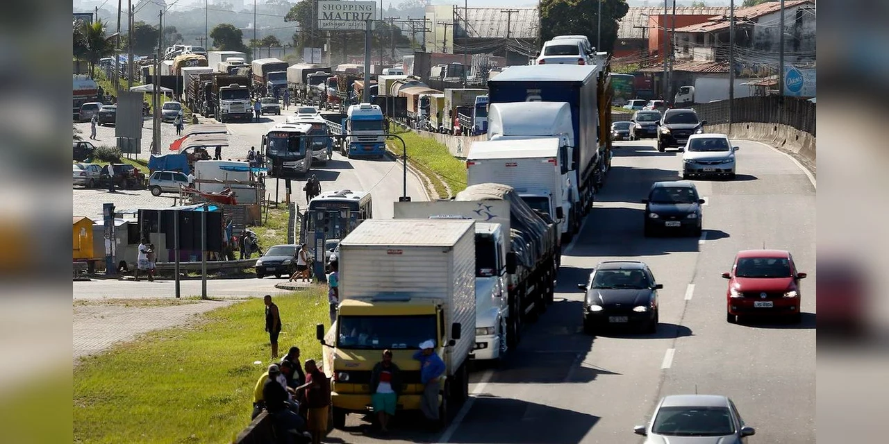 Auxílio Caminhoneiro começa a ser entregue hoje