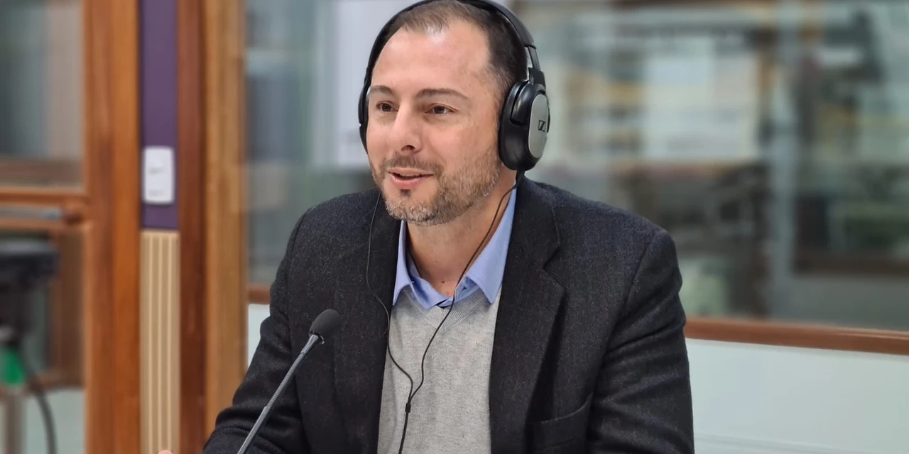 "Como gestor, neste momento, tenho uma linha rigorosa: ou trabalha ou está exonerado", declara Daniel Milla, prefeito em exercício de PG