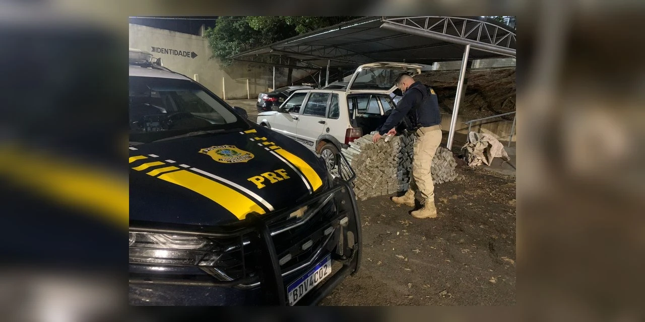 Carro lotado de maconha é apreendido pela PRF no Paraná