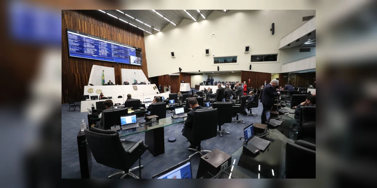 Assembleia aprova notificação obrigatória de casos de doenças raras ao SUS do Paraná