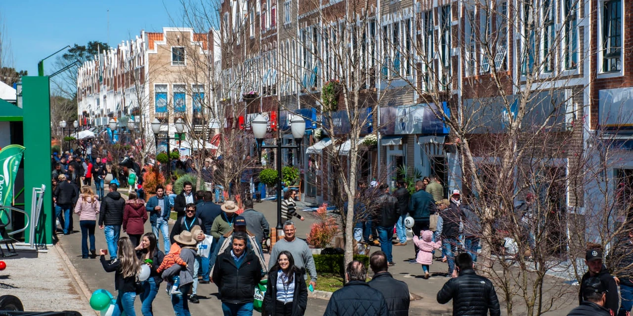 Agroleite 2022 bate recorde e movimenta R$ 149 milhões em negócios