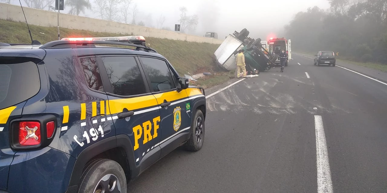 Acidente em rodovia da região interdita pista parcialmente
