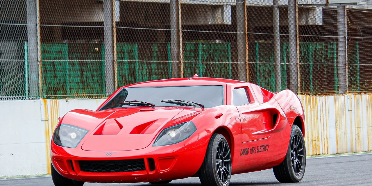 Interlagos é palco do primeiro carro esportivo elétrico do Brasil