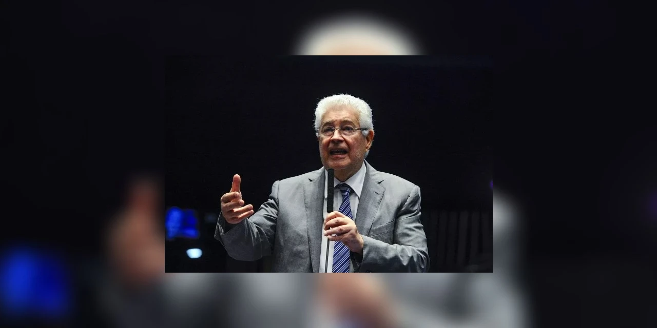 "A Copel está sendo utilizada como um 'chupa-cabra' da economia popular", afirma Requião