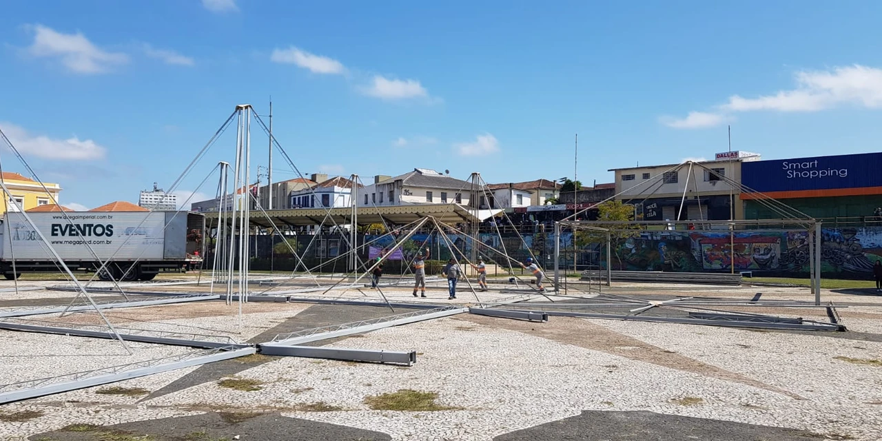Expo&Flor inicia montagem das tendas em Ponta Grossa; confira programação do evento