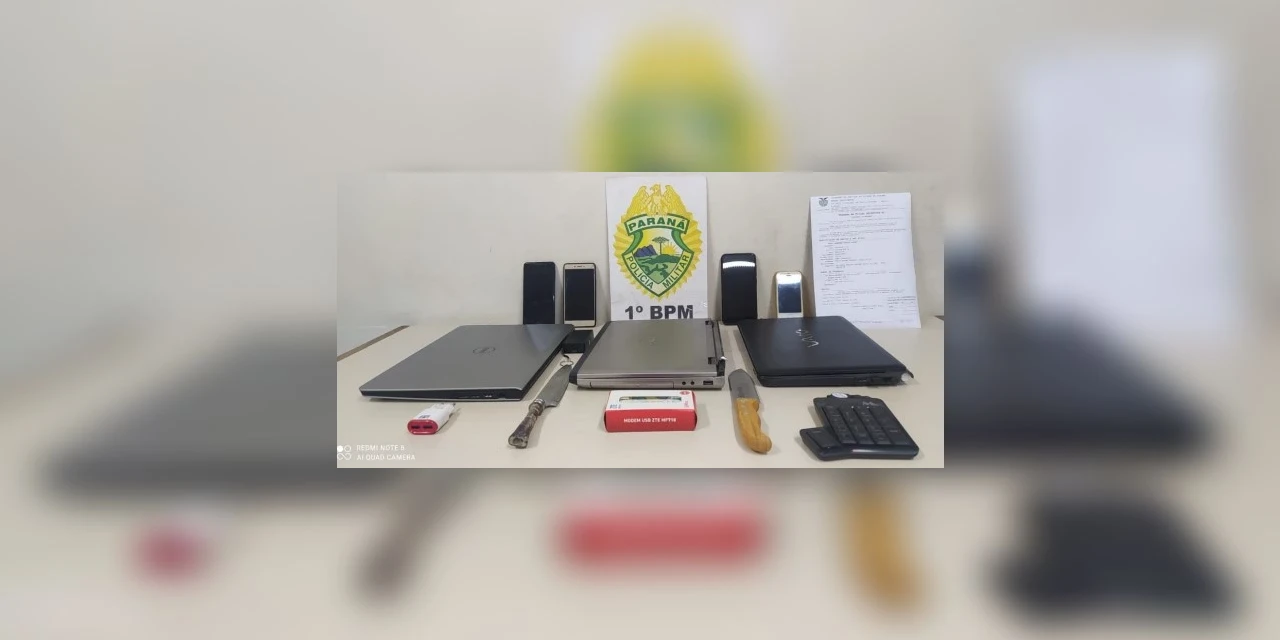 Jovem é flagrado furtando notebooks em comércio e acaba preso em PG