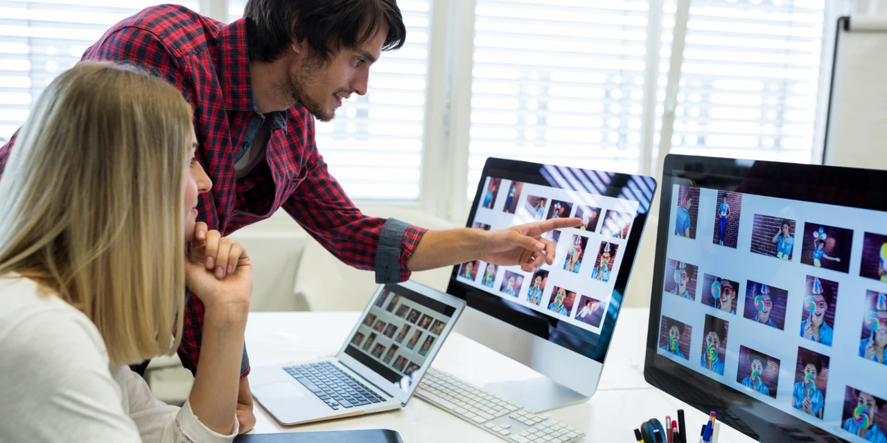 Como funciona uma agência de modelos e quais são seus profissionais?