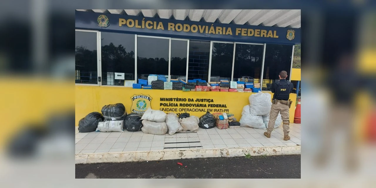 PRF apreende veículo com mais de 400 kg de drogas em município da região