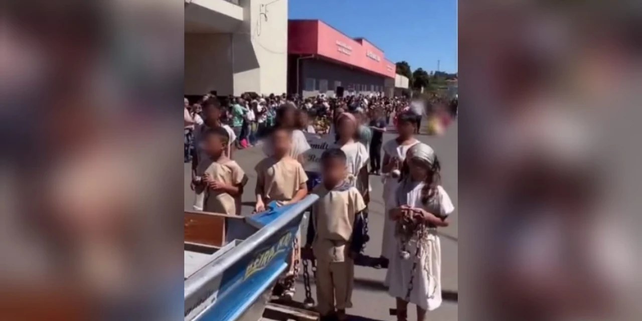 Vídeo de crianças negras vestidas de escravas em desfile cívico em Piraí do Sul revolta internautas