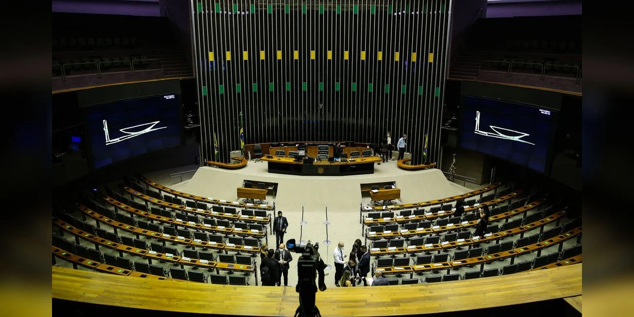 Conheça os deputados federais eleitos no Paraná