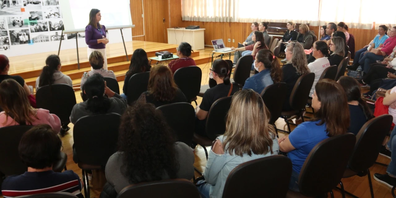 Casa da Mulher capacita agentes de saúde para o combate à violência doméstica
