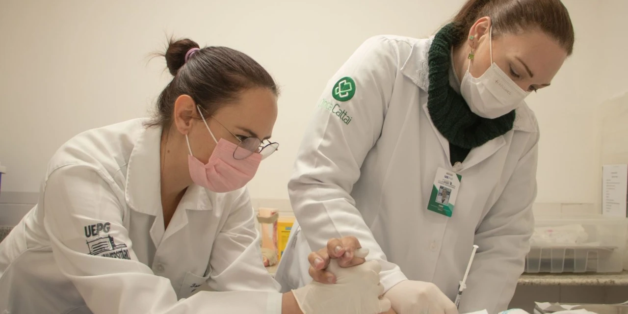 Ambulatório do HU-UEPG aplica toxina botulínica pra tratamento de pacientes