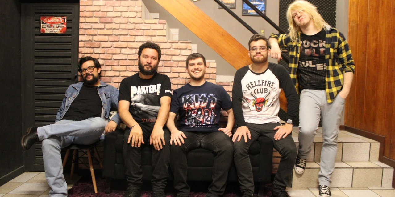 Notórios Bardos e Garimpeiros da Lua se apresentam no Sexta às Seis