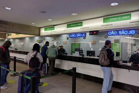 Compra antecipada de passagens de ônibus pode resultar em economia de até 50%