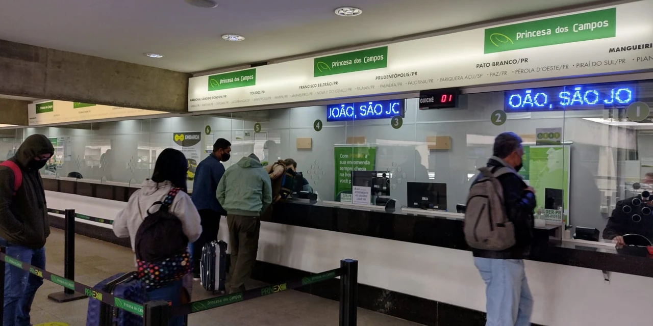 Compra antecipada de passagens de ônibus pode resultar em economia de até 50%